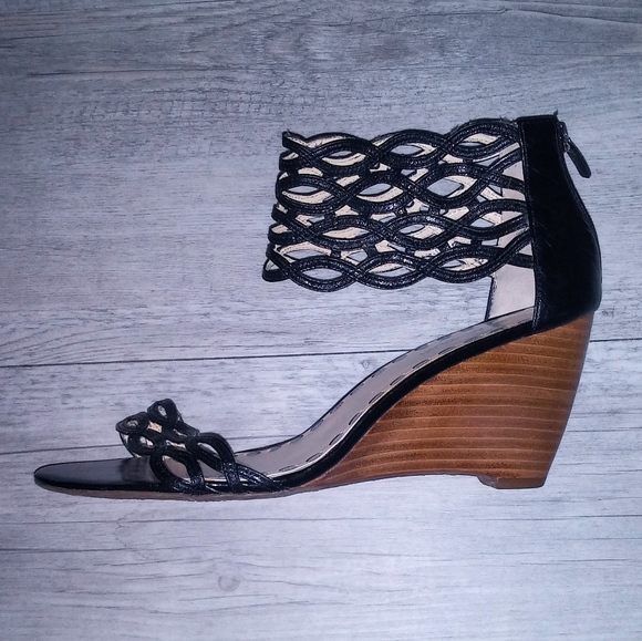 EUC Enzo Angiolini Wedge Sandals - Picture 3 of 8